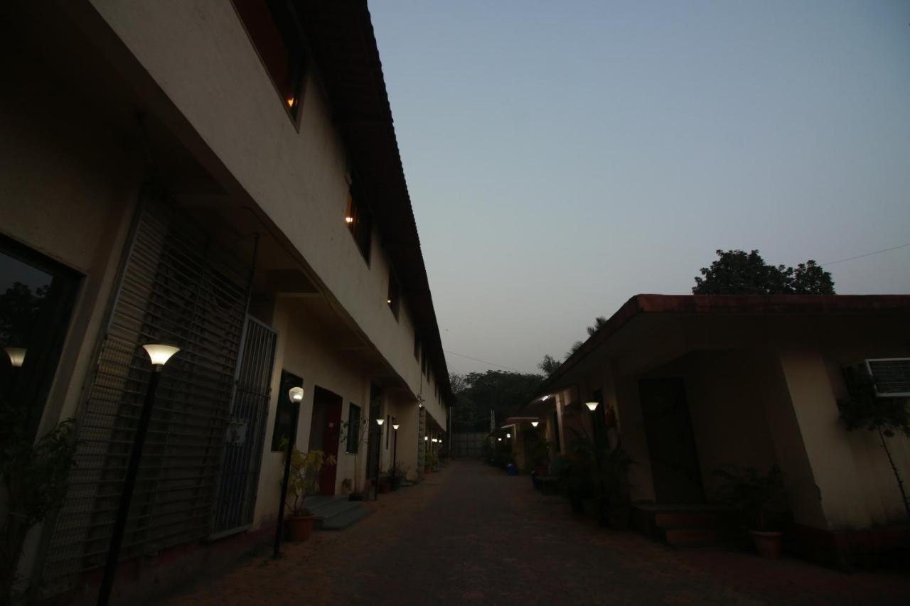 Bhiwandi Hotel Nest Inn Residency מראה חיצוני תמונה