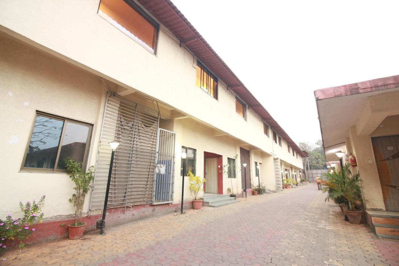 Bhiwandi Hotel Nest Inn Residency מראה חיצוני תמונה
