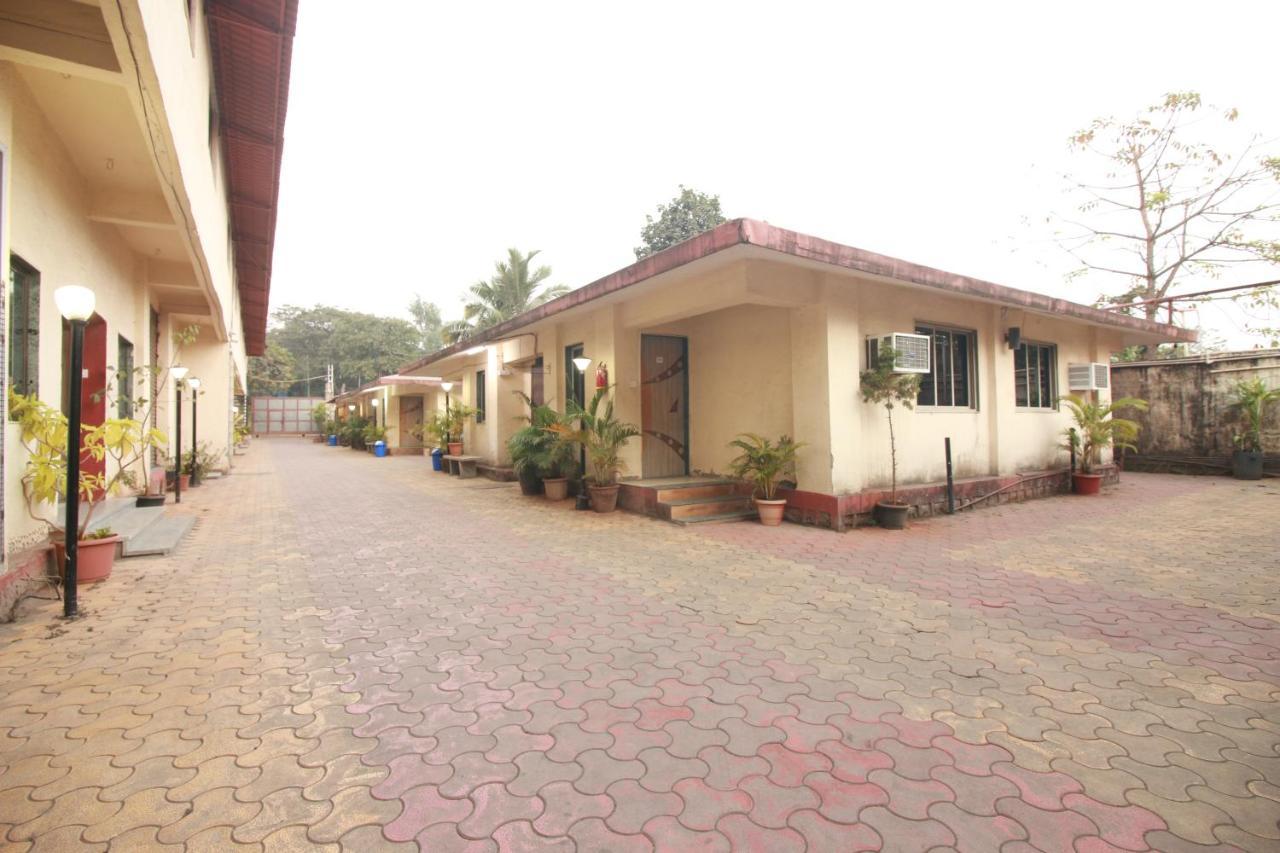 Bhiwandi Hotel Nest Inn Residency מראה חיצוני תמונה