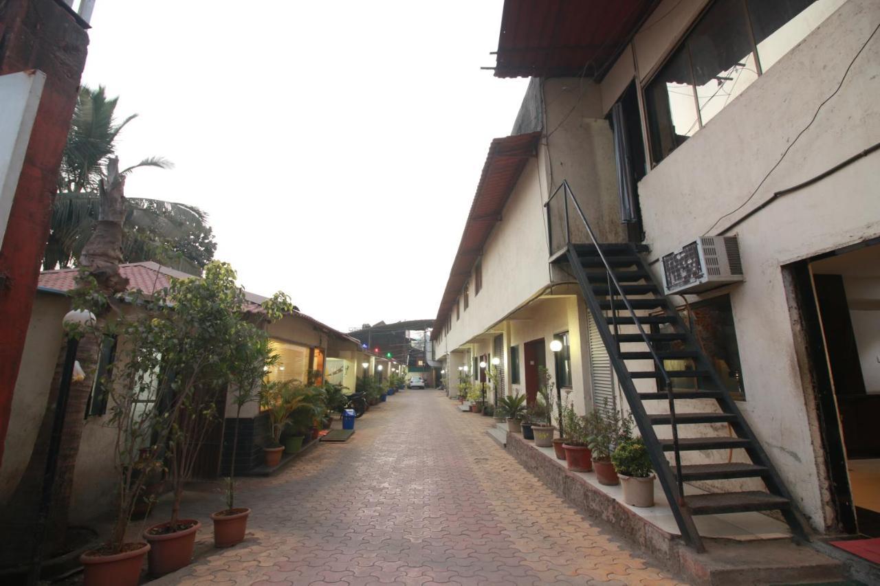 Bhiwandi Hotel Nest Inn Residency מראה חיצוני תמונה