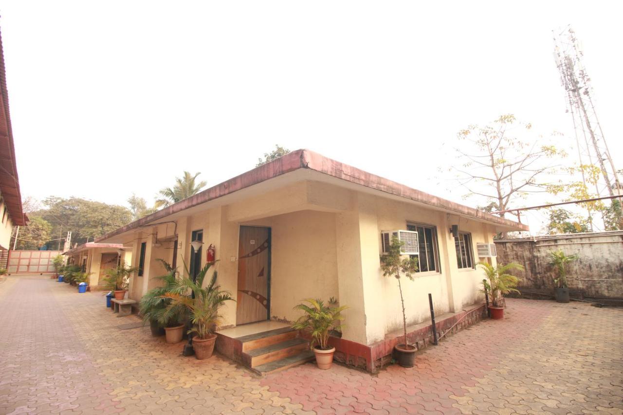 Bhiwandi Hotel Nest Inn Residency מראה חיצוני תמונה